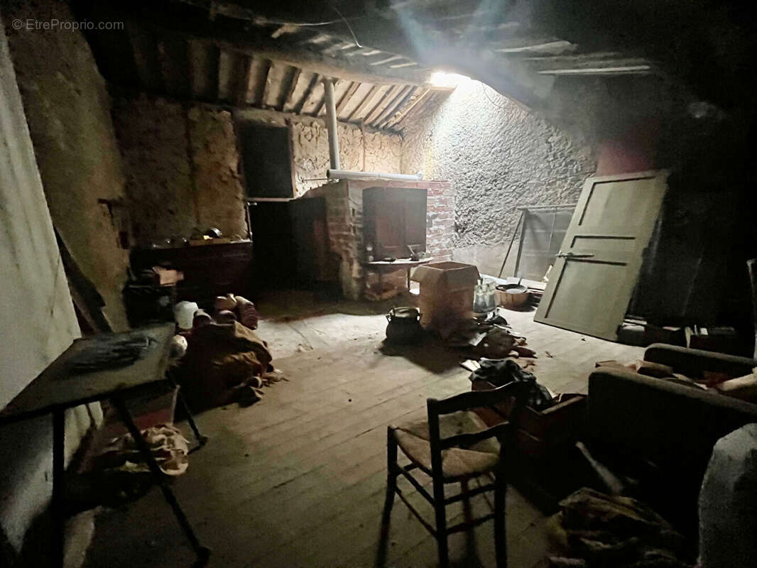 Maison à CASCASTEL-DES-CORBIERES