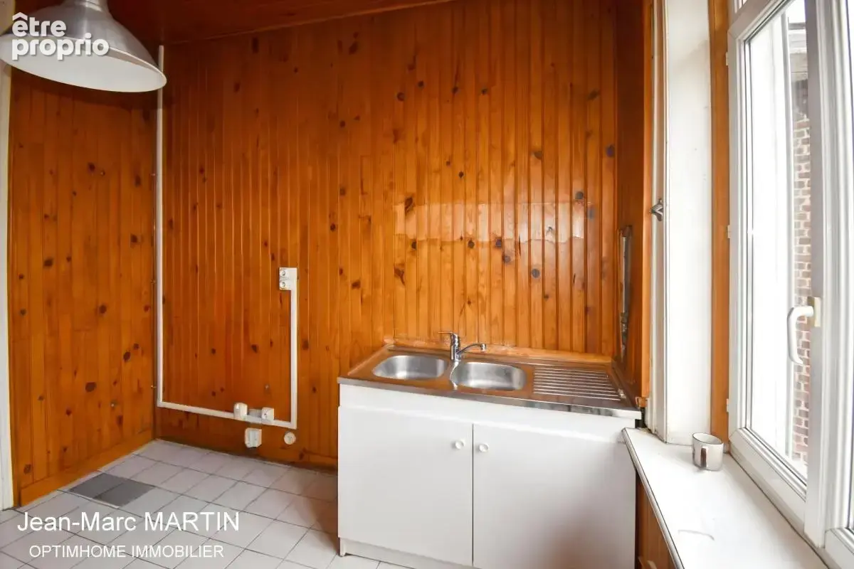 Proche du parc Barbieux, appartement lumineux de 91,74 m² à rénover à 3 min du métro – Roubaix - photo 9