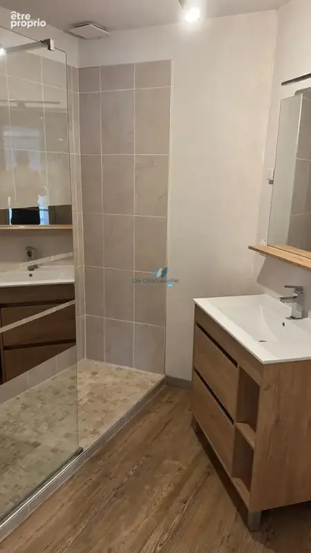 Cuges-les-pins centre   local commercial + appartement duplex   103 m2 - photo 7