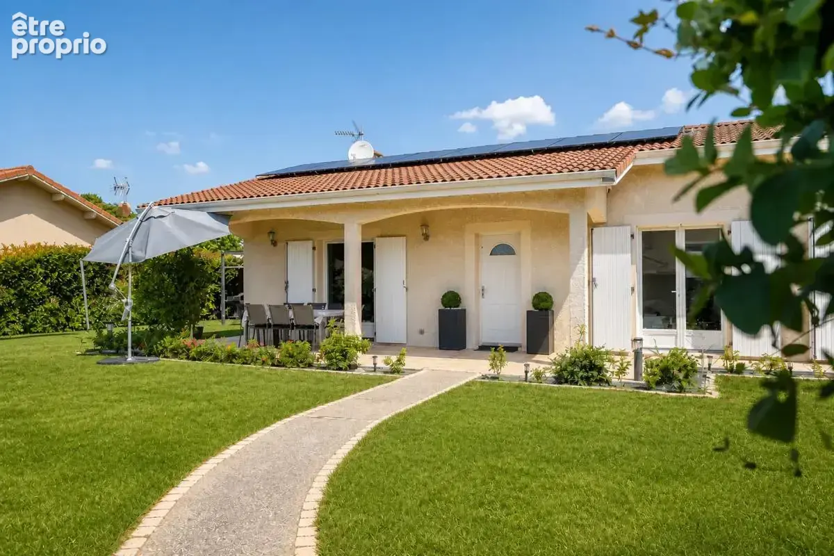 Maison à LA FRETTE