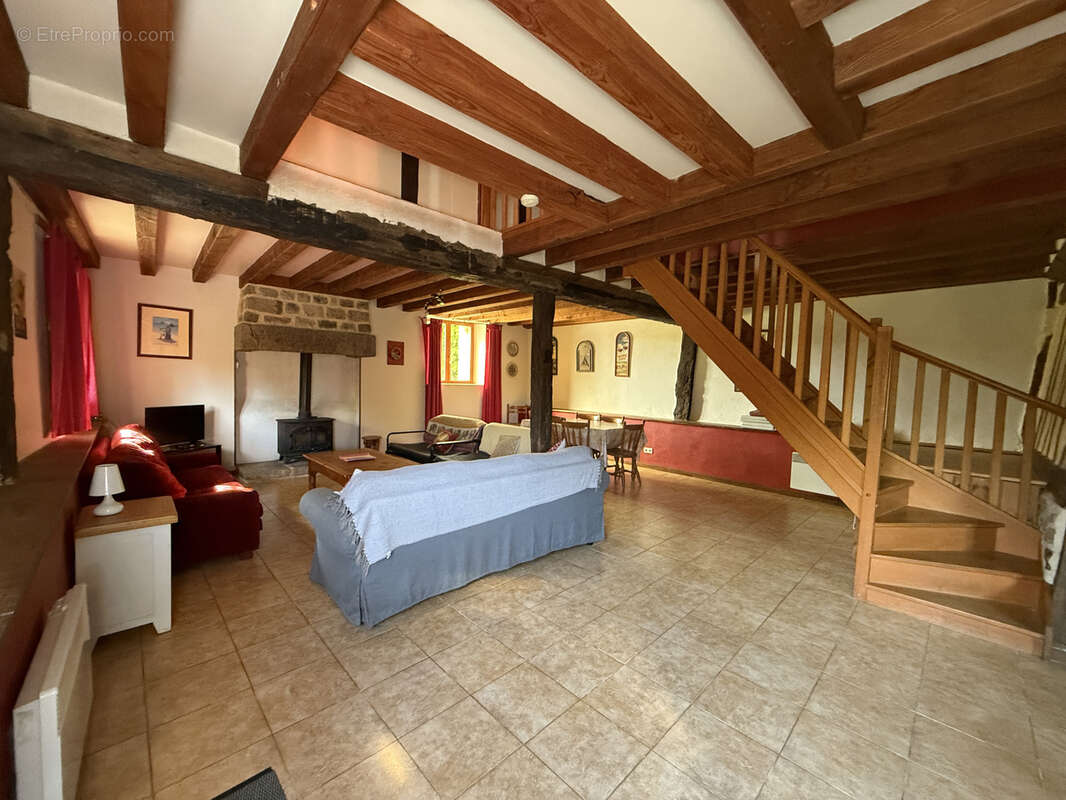 Maison à ISIGNY-LE-BUAT