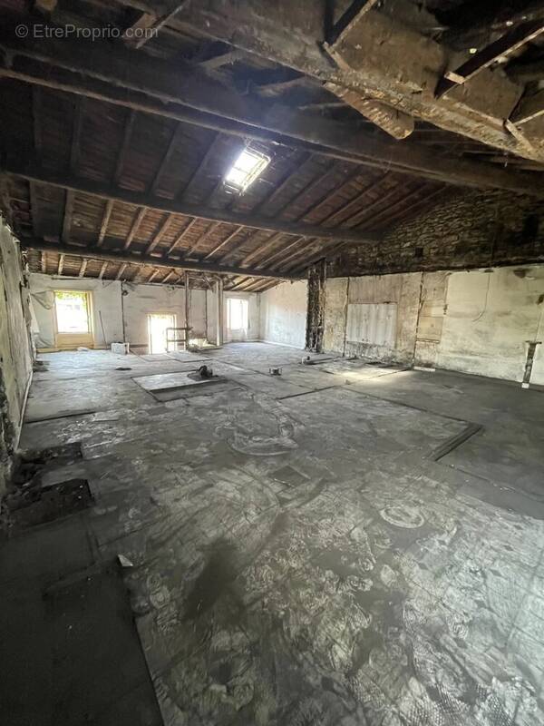 Appartement à JASSANS-RIOTTIER