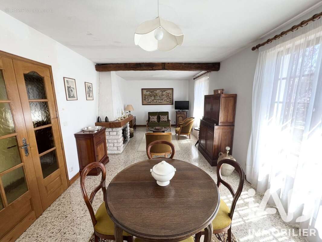 Maison 74 m² à Mainvilliers  - photo 4