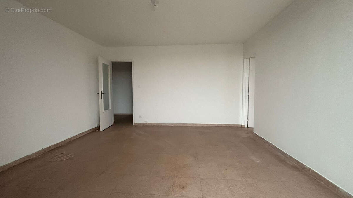 Appartement à PORT-DE-BOUC