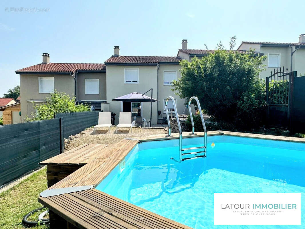 Maison à VILLEFONTAINE