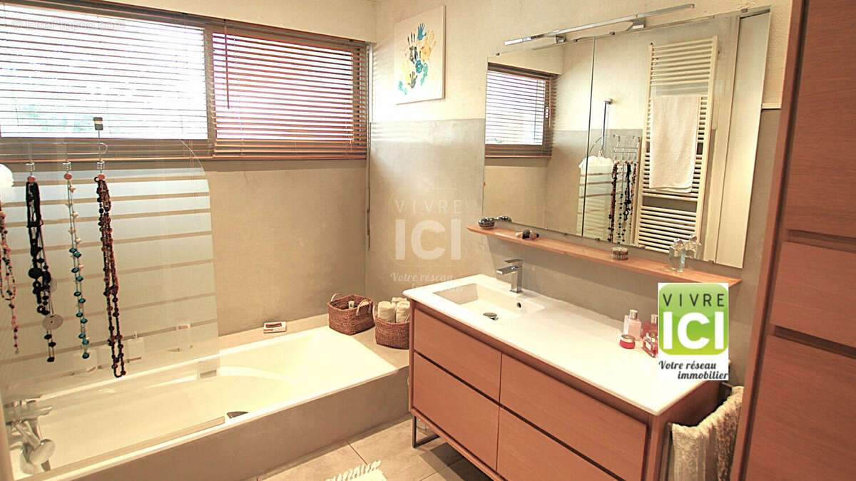 Maison  d'architecte 240 m² - Haute Goulaine 6 pièce(s) PICBM  591 - photo 11
