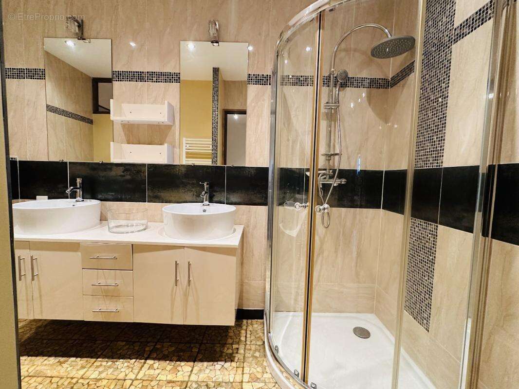 Maison à PRAT-BONREPAUX