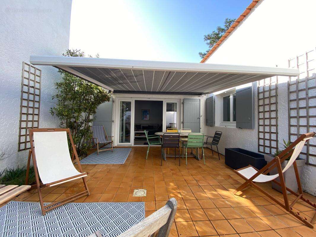 Maison à LES MATHES