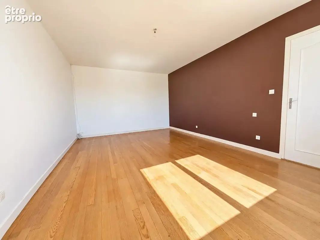 Ref 2324 - Maison avec grange, fort potentiel - photo 7