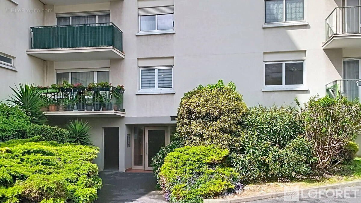 Appartement à LE BOURGET