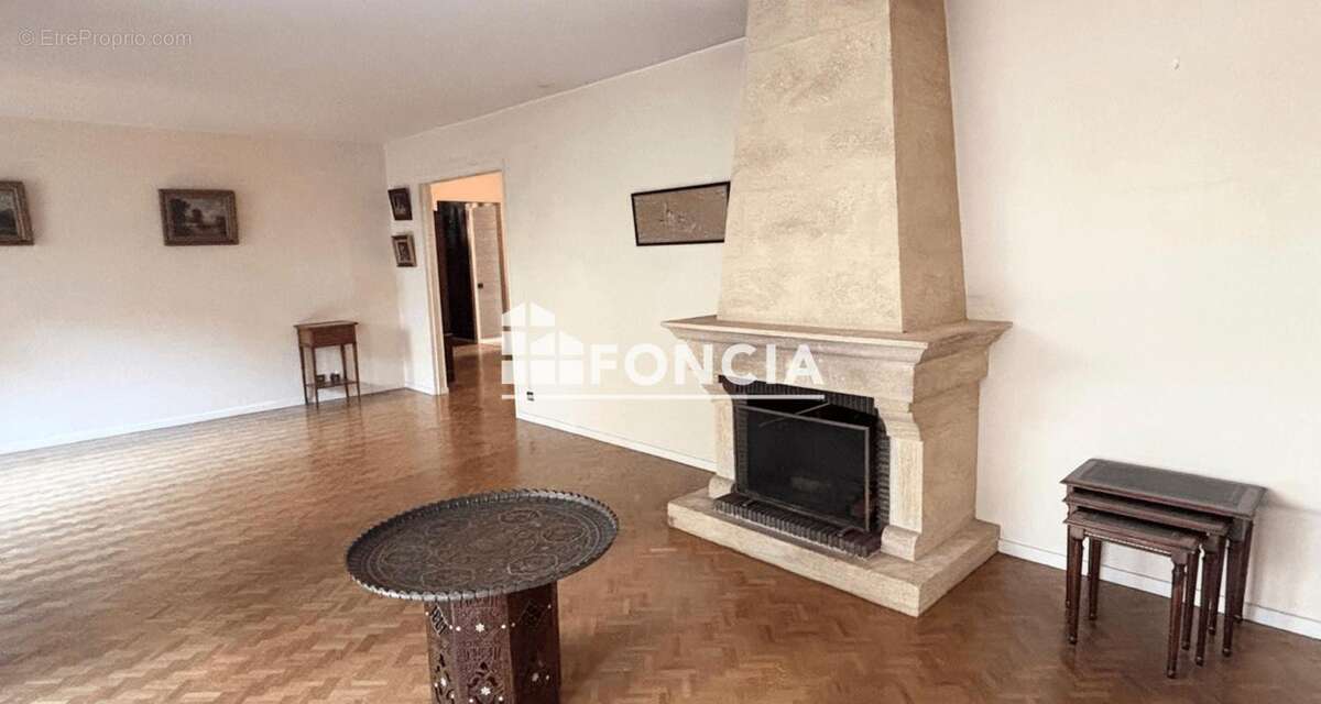 Bourg la reine - republique - 4 pieces avec terrasse et jardin - photo 10