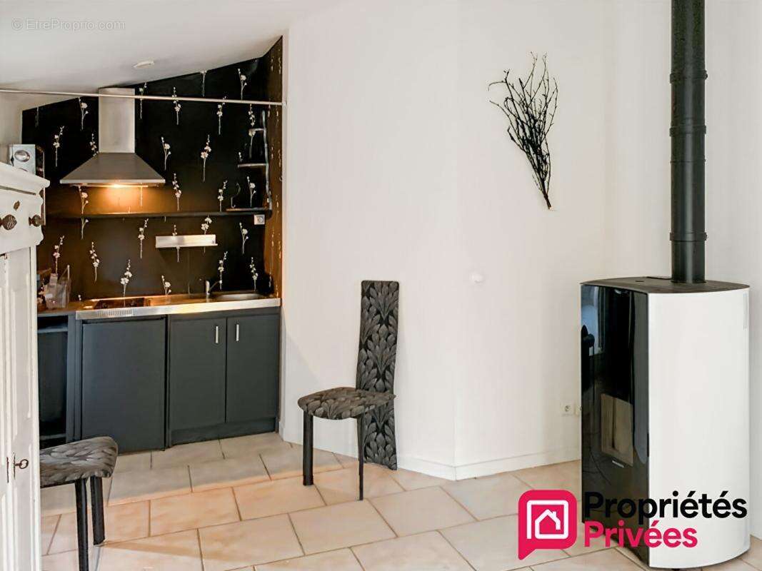 VENDAYS-MONTALIVET  -  Grande Propriété de 240m2 au total _ Parc 4050m2 - photo 17