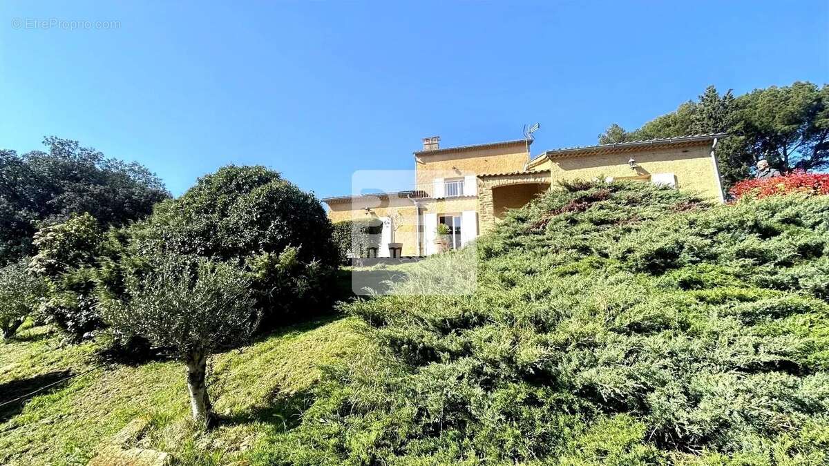 Maison à JONQUERETTES