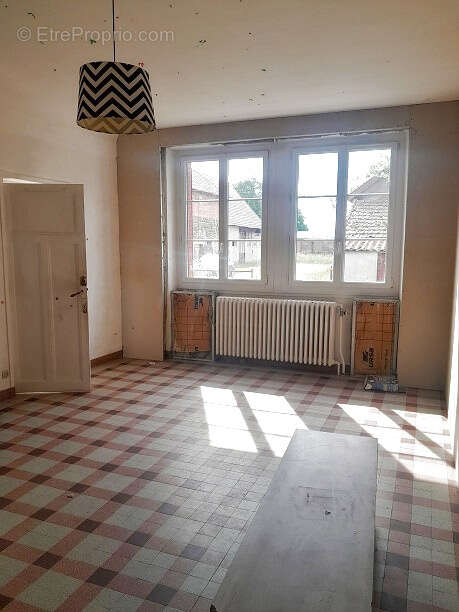 Maison à CIRY-LE-NOBLE