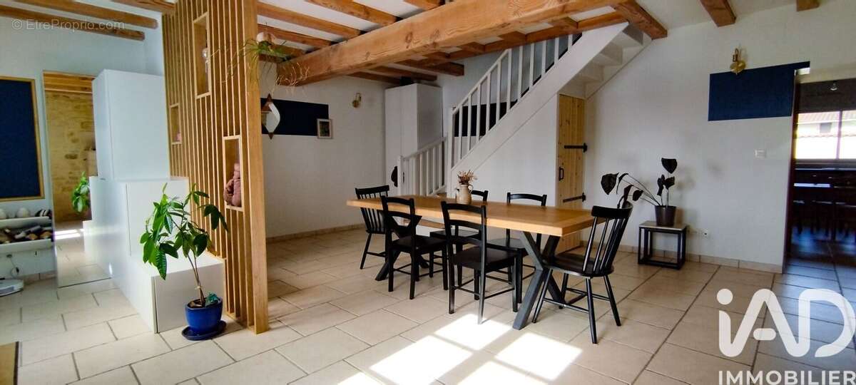 Maison 152 m² à Cherbonnieres  - photo 3