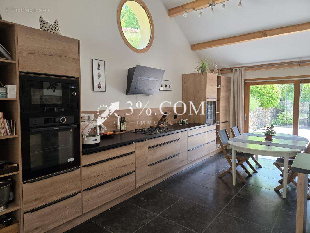 Mas en pierre de pays de 236 m2 avec piscine sur terrains de - photo 8