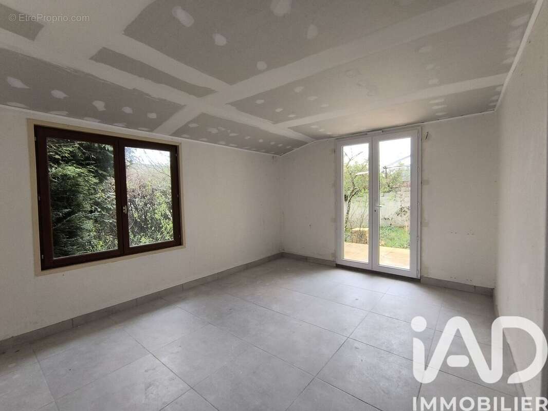 Photo 5 - Maison à VILLE-LANGY