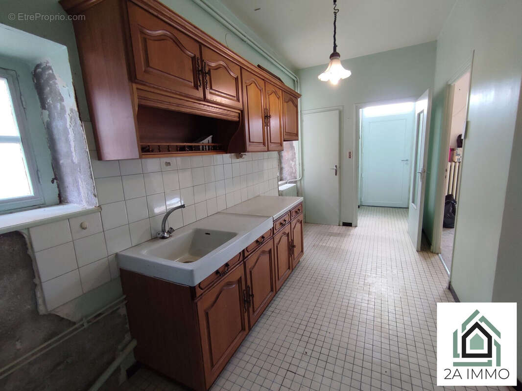 Maison à SAINT-GERVAIS-D'AUVERGNE