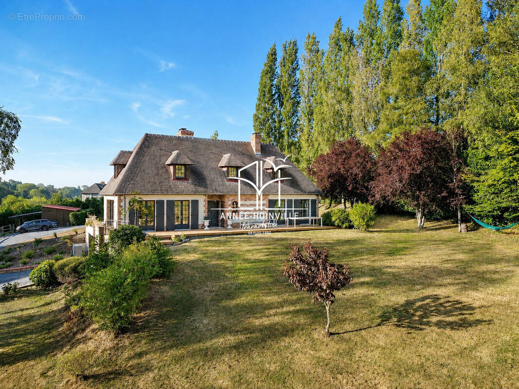Maison à QUETTEVILLE