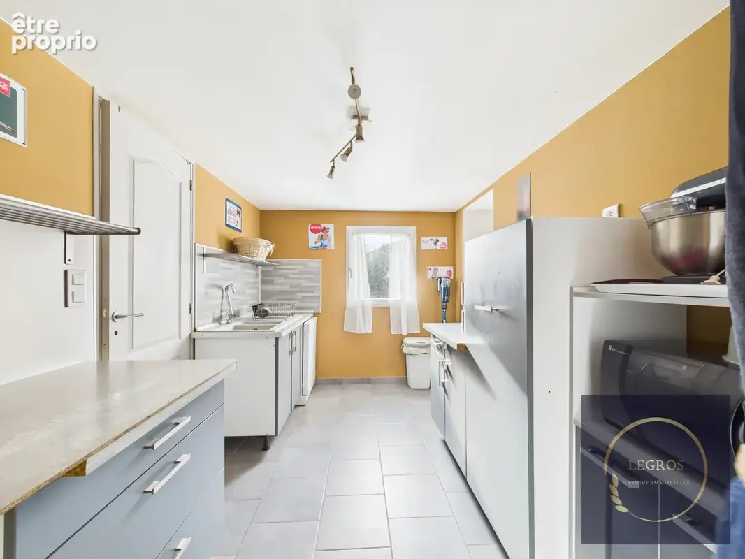 Ensemble immobilier de 2 maisons sur 1100 m2 de terrain - photo 11