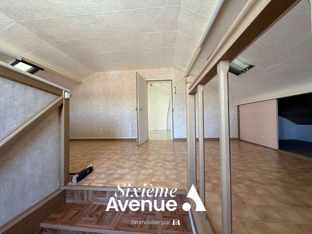 Maison Châlons En Champagne 6 pièce(s) 173.79 m2 - photo 9