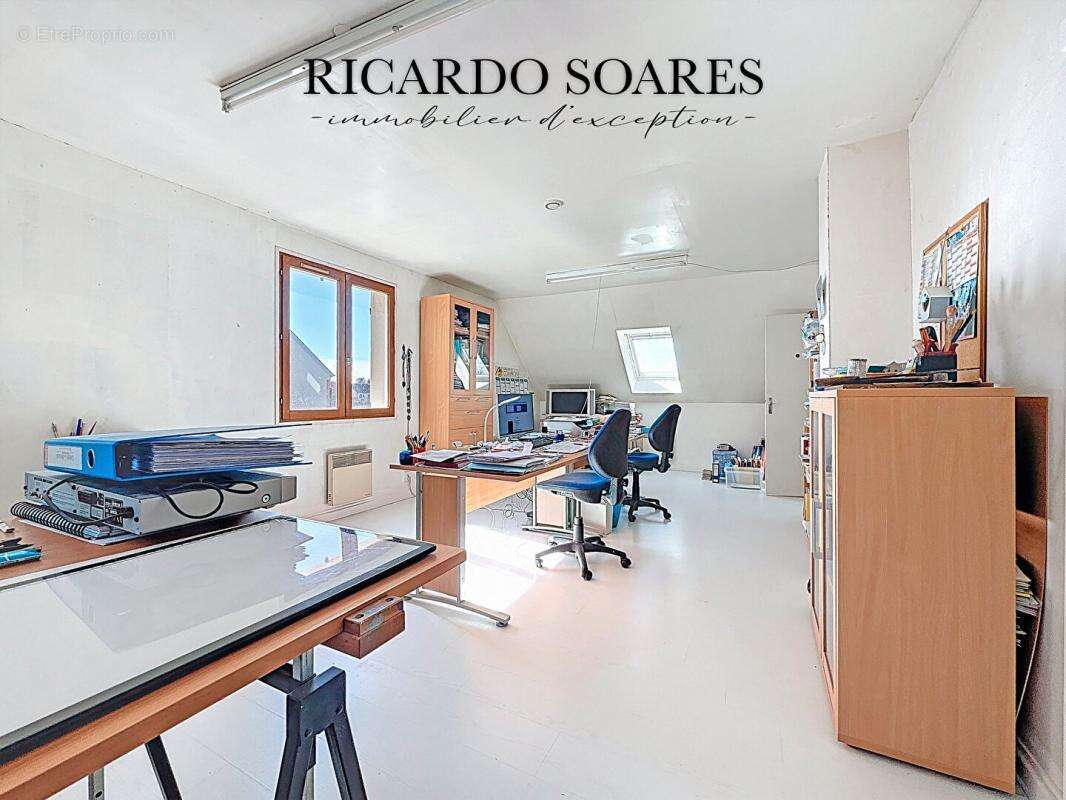 Maison à LONGUEIL-SAINTE-MARIE