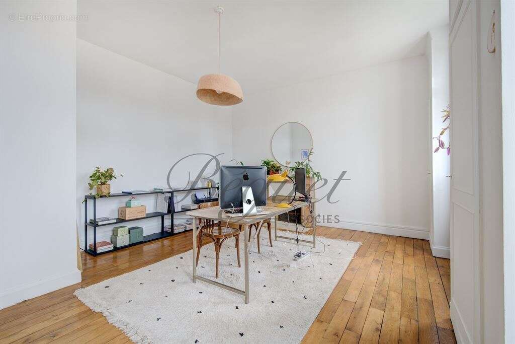 Indre et Loire - Hyper centre Tours - 37000 - Maison - 285 m2 - 5 chambres - garage - Jardin - photo 12