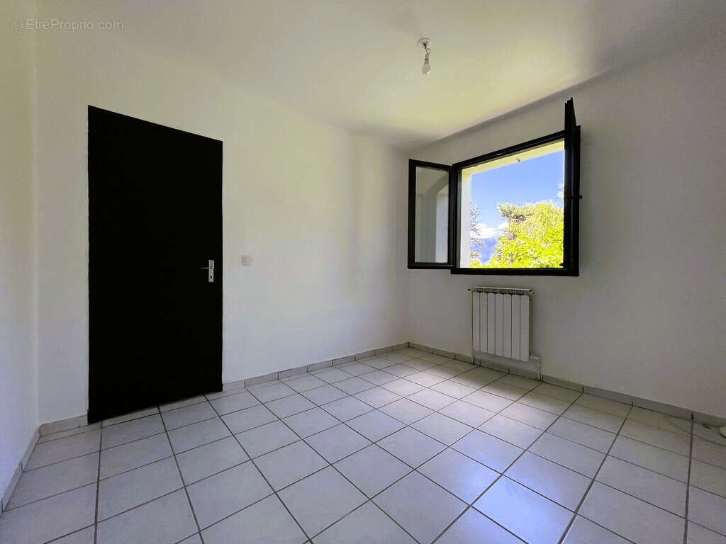 Maison à SAINT-MARTIN-D'HERES