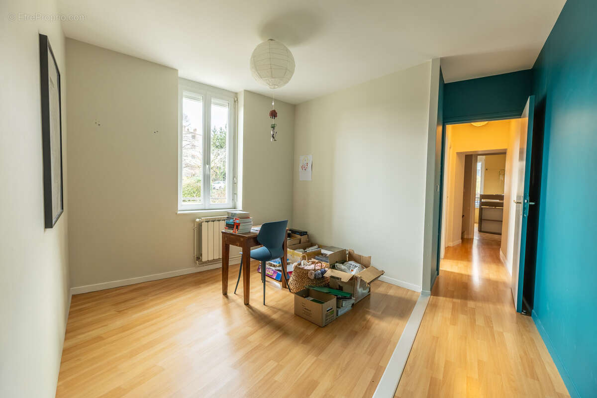 Chamalières, 63400, avenue Joseph Claussat, Maison 5 chambres, terrain 550 m2, 325 000 euros Frais d’agence in - photo 9