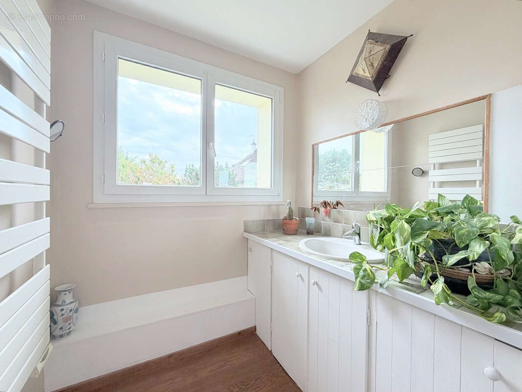 Maison à RUEIL-MALMAISON