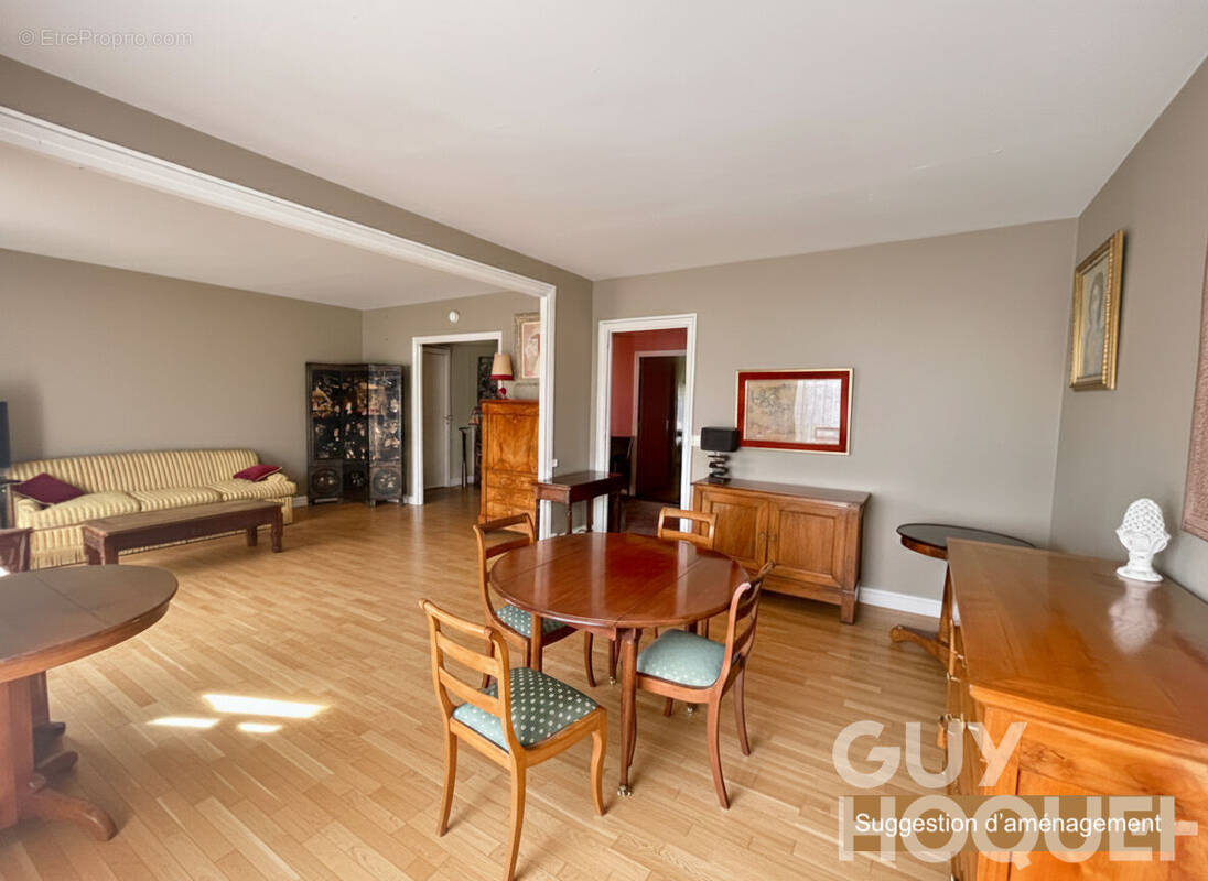 Appartement à VERSAILLES