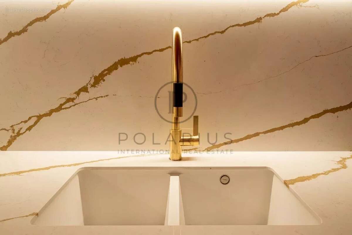 Villa exceptionnelle de 5 chambres à Pererenan  Spacieuse vie de plain-pied et piscine privée de 20 mètres - Bail emphytéotique  - photo 28