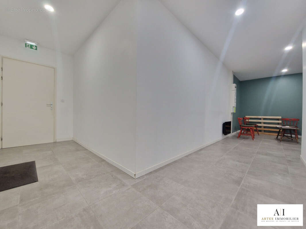 Commerce à SAULCE-SUR-RHONE