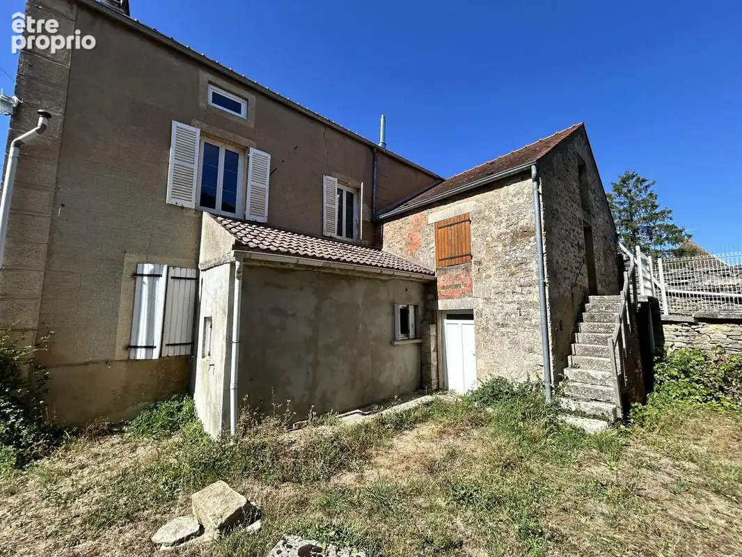 Maison à MOUTIERS-SAINT-JEAN