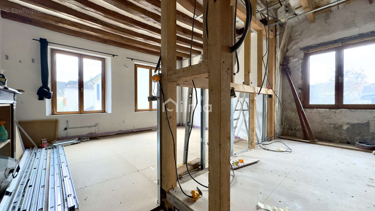 Maison à CROUY-SUR-OURCQ