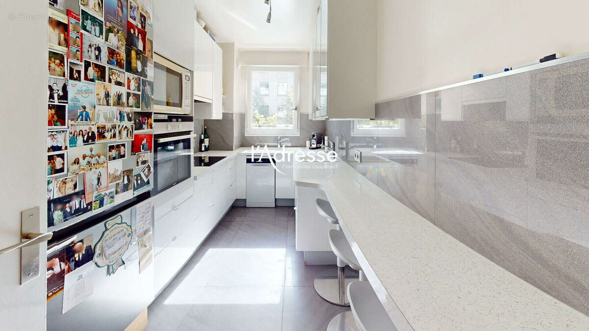 Appartement à CHARENTON-LE-PONT