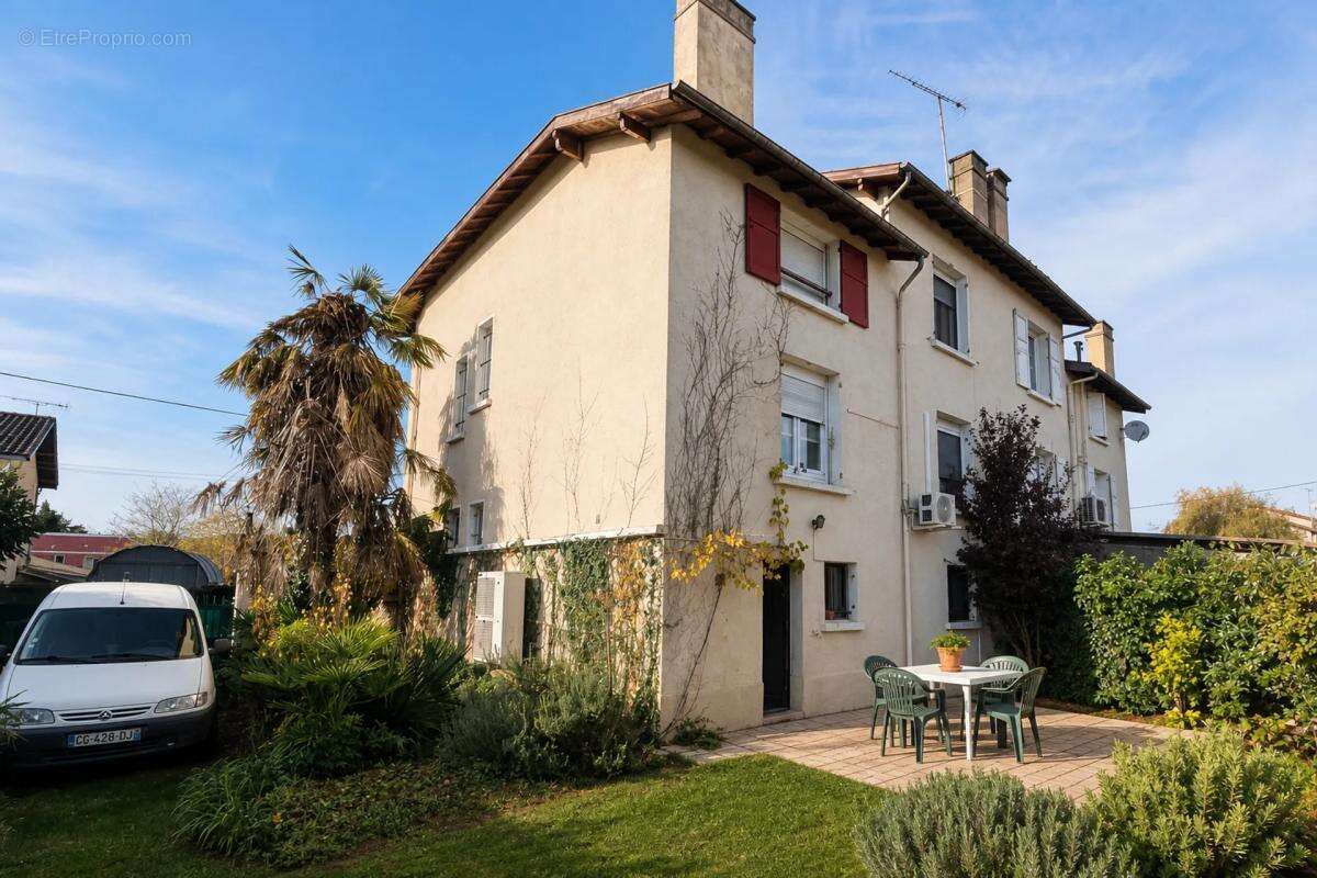Maison à FUMEL