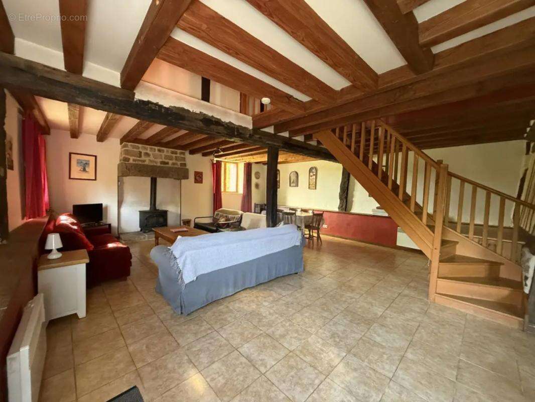 Maison à ISIGNY-LE-BUAT