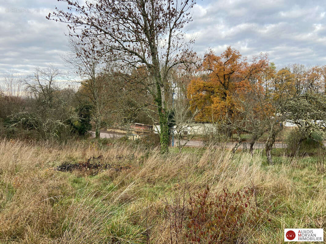 Terrain à SEMUR-EN-AUXOIS