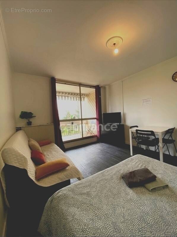 Appartement à MONTRICHARD