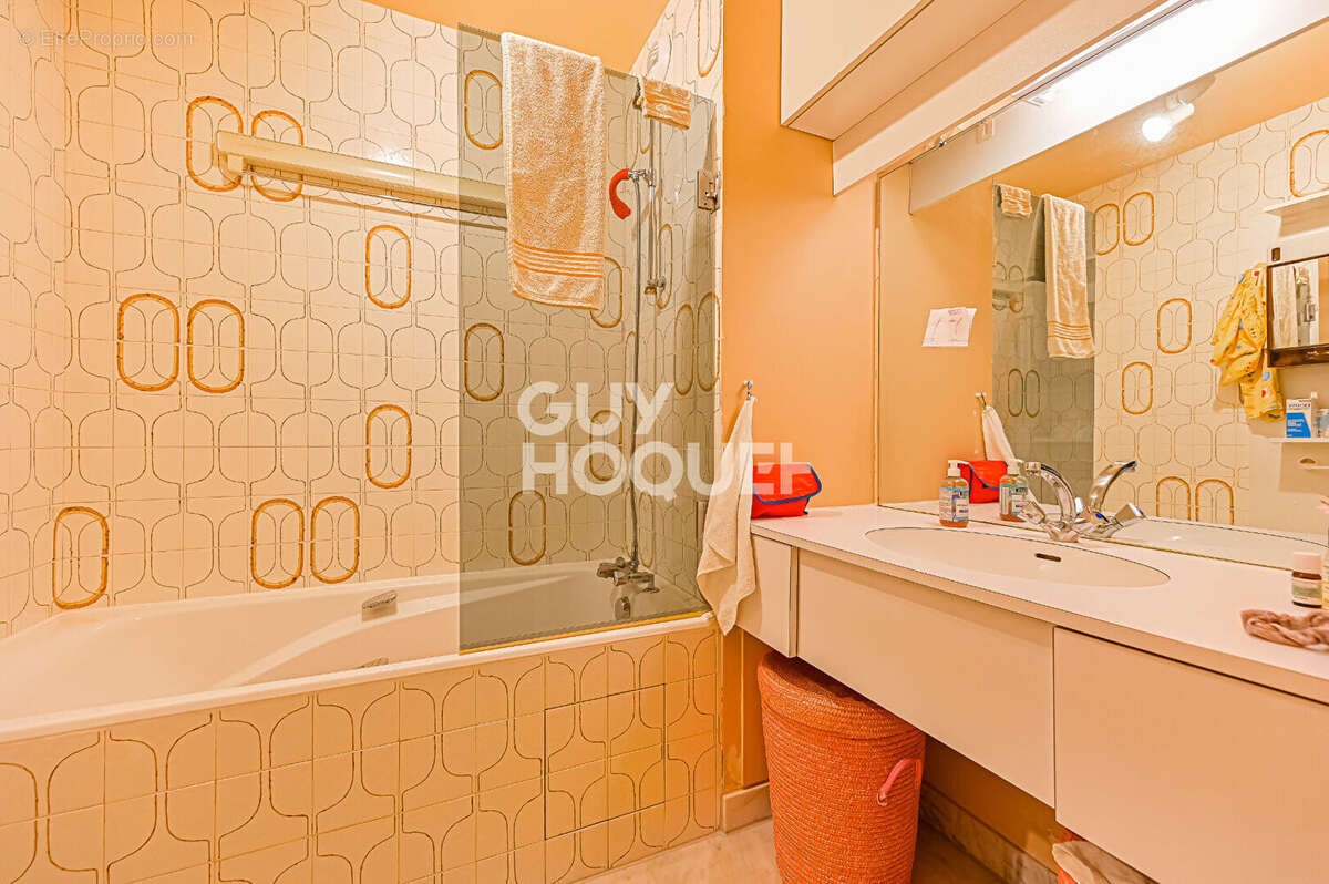Appartement à PARIS-12E