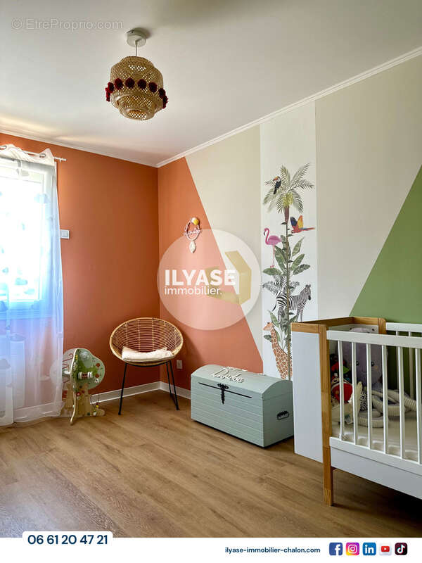 Maison 110 m2  3 ch  744 m2 - photo 17