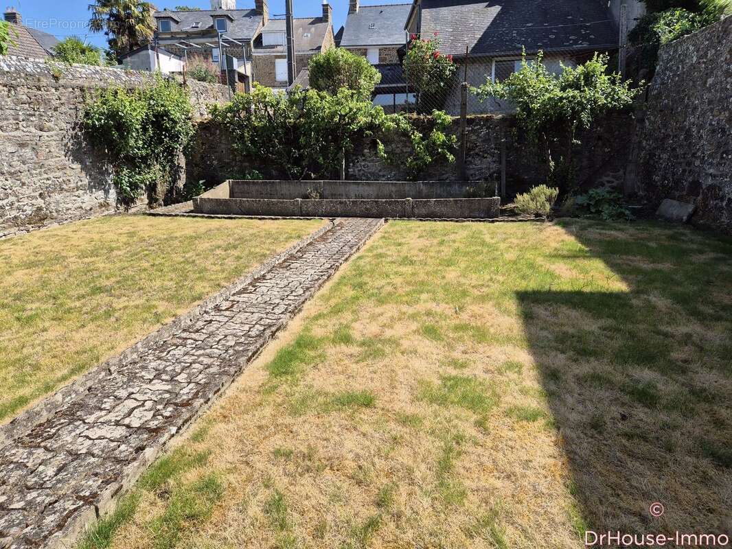 Maison 75 m² à Gorron  - photo 33