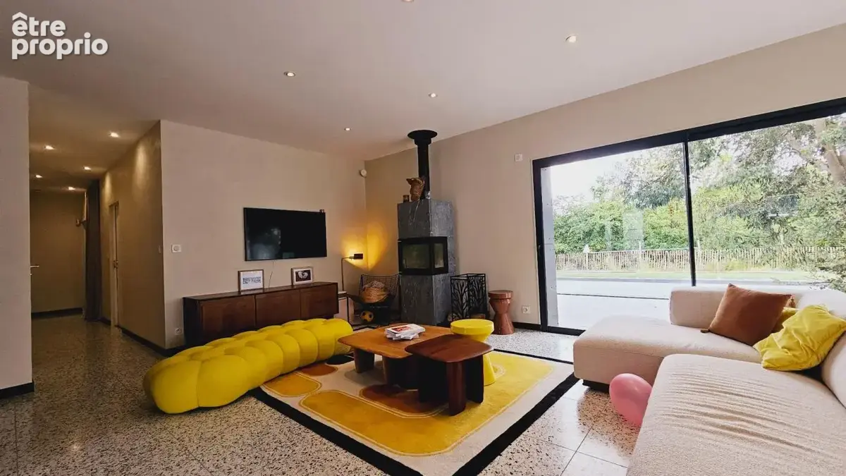 Maison de plain pied de 160m² 5 pieces piscine garage - photo 4