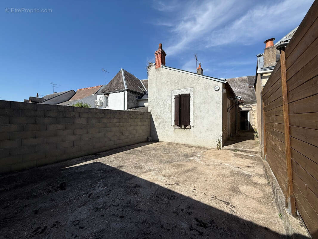 Maison 56 m² à Issoudun  - photo 5