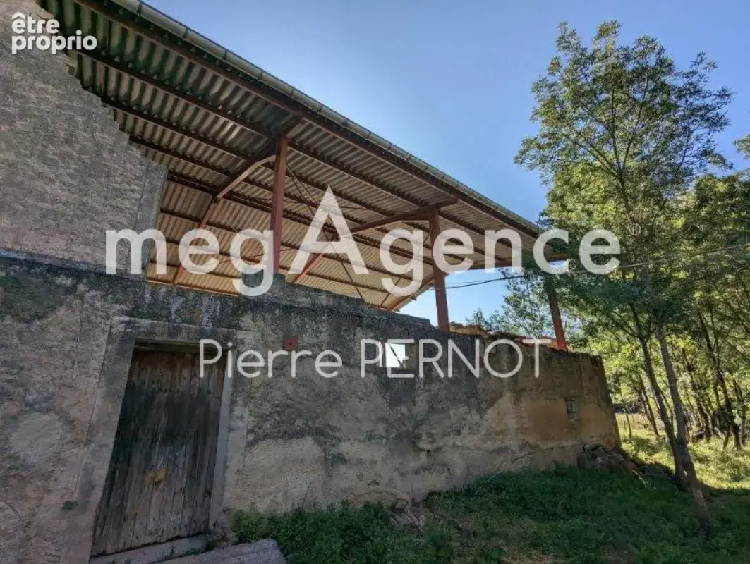 Fermette à rénover avec serres agricoles - photo 10
