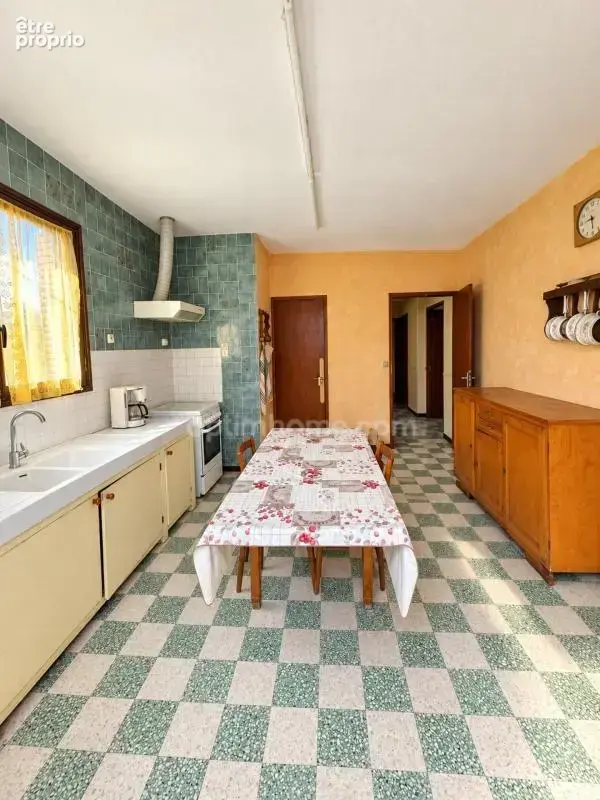 Roquemaure (30) – Maison familiale de 149 m² sur terrain de 657 m² - photo 4