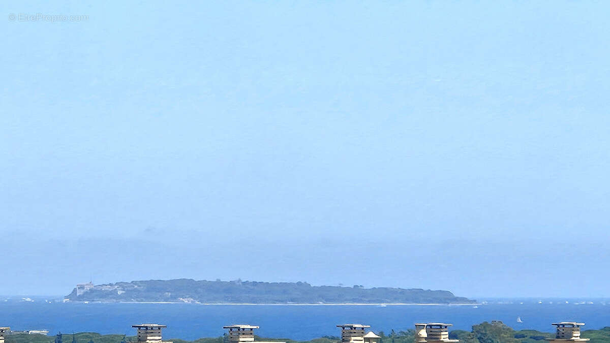 Appartement à MANDELIEU-LA-NAPOULE