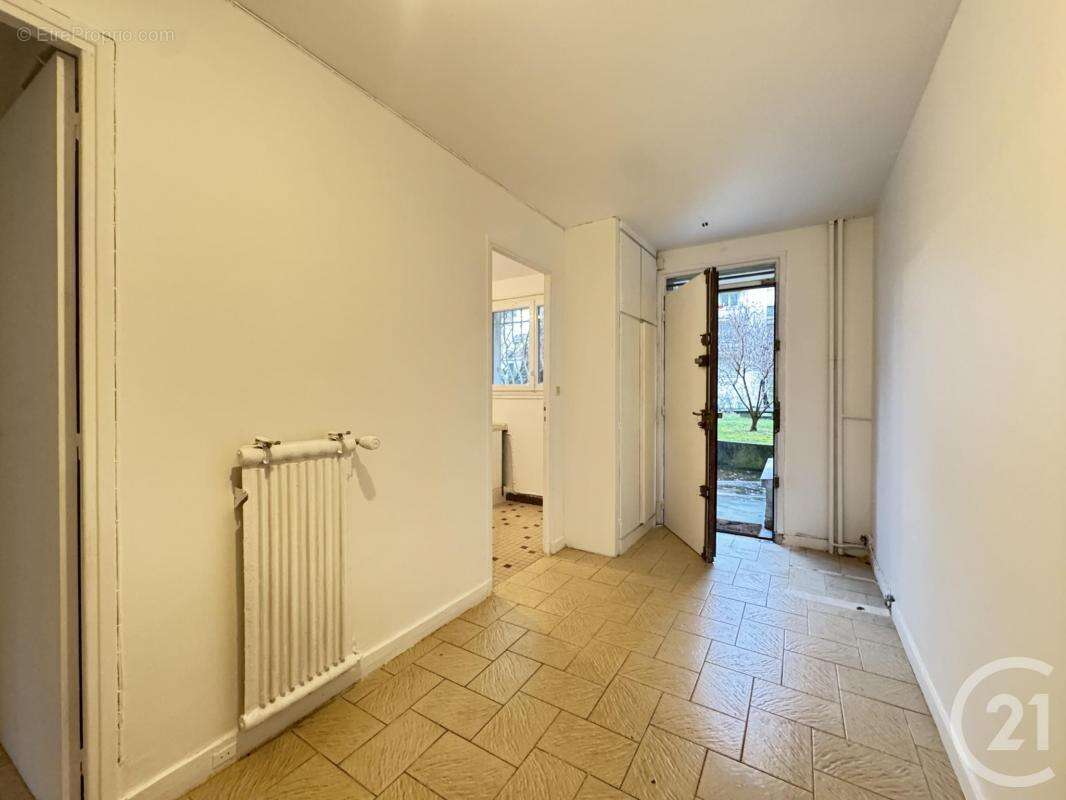 Appartement à FONTENAY-SOUS-BOIS