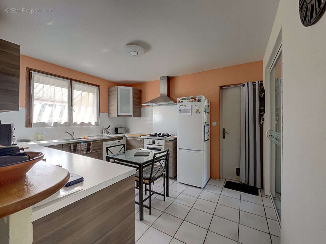 Muret - maison plain-pied avec piscine, véranda et grand terrain de plus de 1 000 m² - photo 3